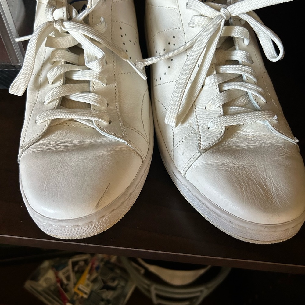 Nikes - Picture 4 of 6